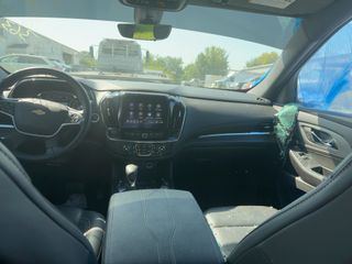 2023 Chevrolet Traverse LT True North - Interior Full Dashboard Image